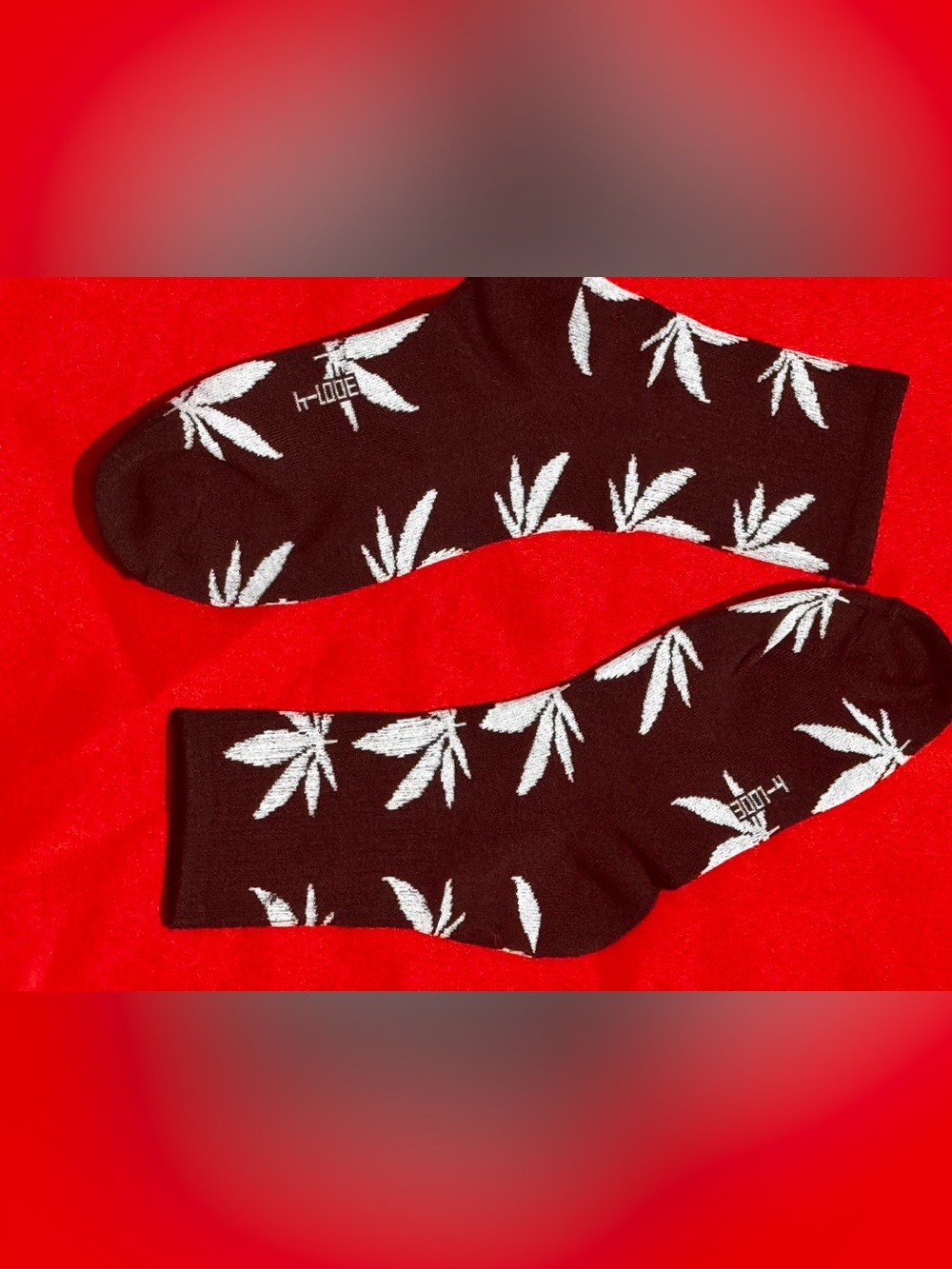 Black Leaf-Print Ankle Socks - Women's Hosiery